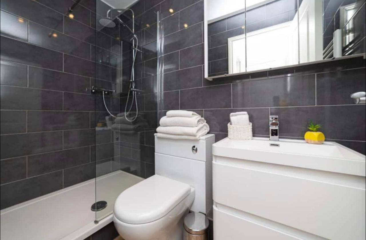 Beautiful 1Bd Apartment On The King'S Road Chelsea London Eksteriør billede