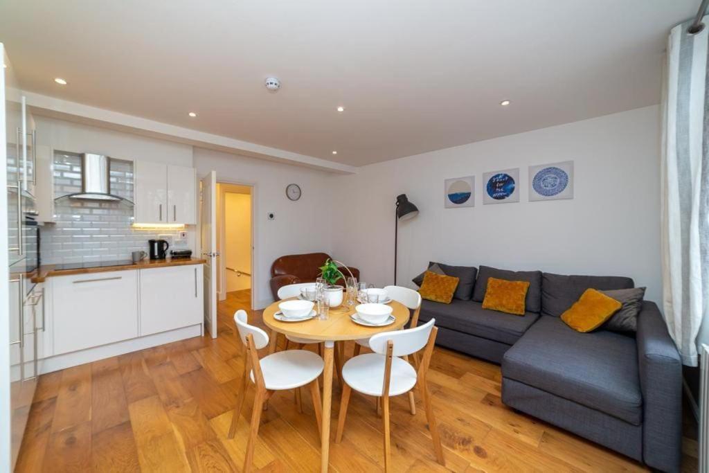 Beautiful 1Bd Apartment On The King'S Road Chelsea London Eksteriør billede