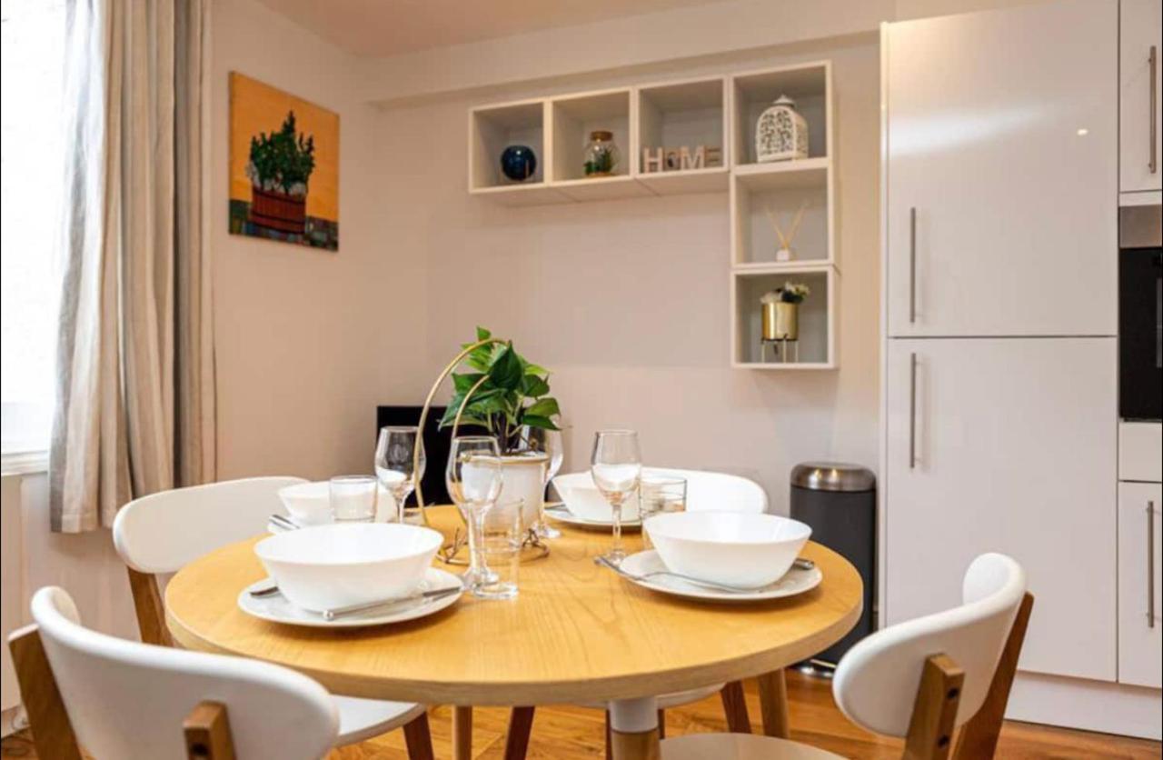 Beautiful 1Bd Apartment On The King'S Road Chelsea London Eksteriør billede