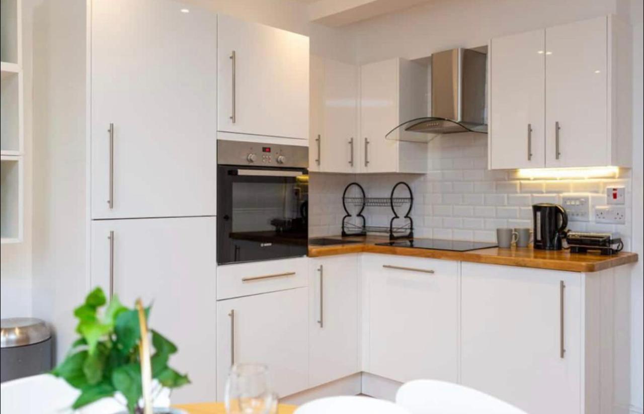 Beautiful 1Bd Apartment On The King'S Road Chelsea London Eksteriør billede